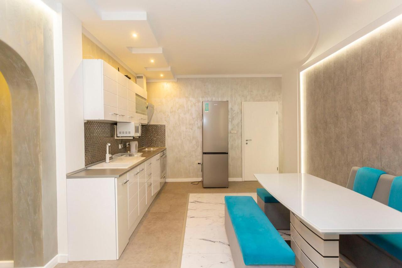 Central Vitosha Apartment โซเฟีย ภายนอก รูปภาพ
