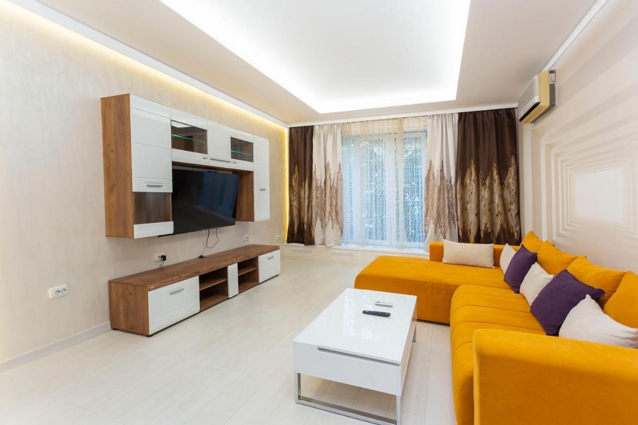 Central Vitosha Apartment โซเฟีย ภายนอก รูปภาพ